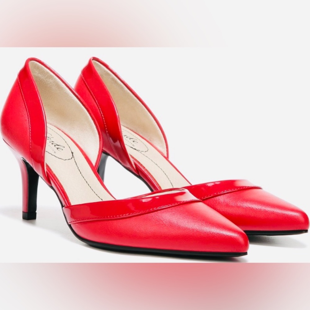 NWT) Life stride soft system size 6 red